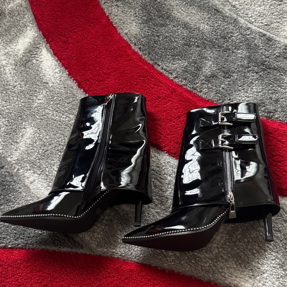 Glossy Ankle Boots For Women Size 8.5 Brand New